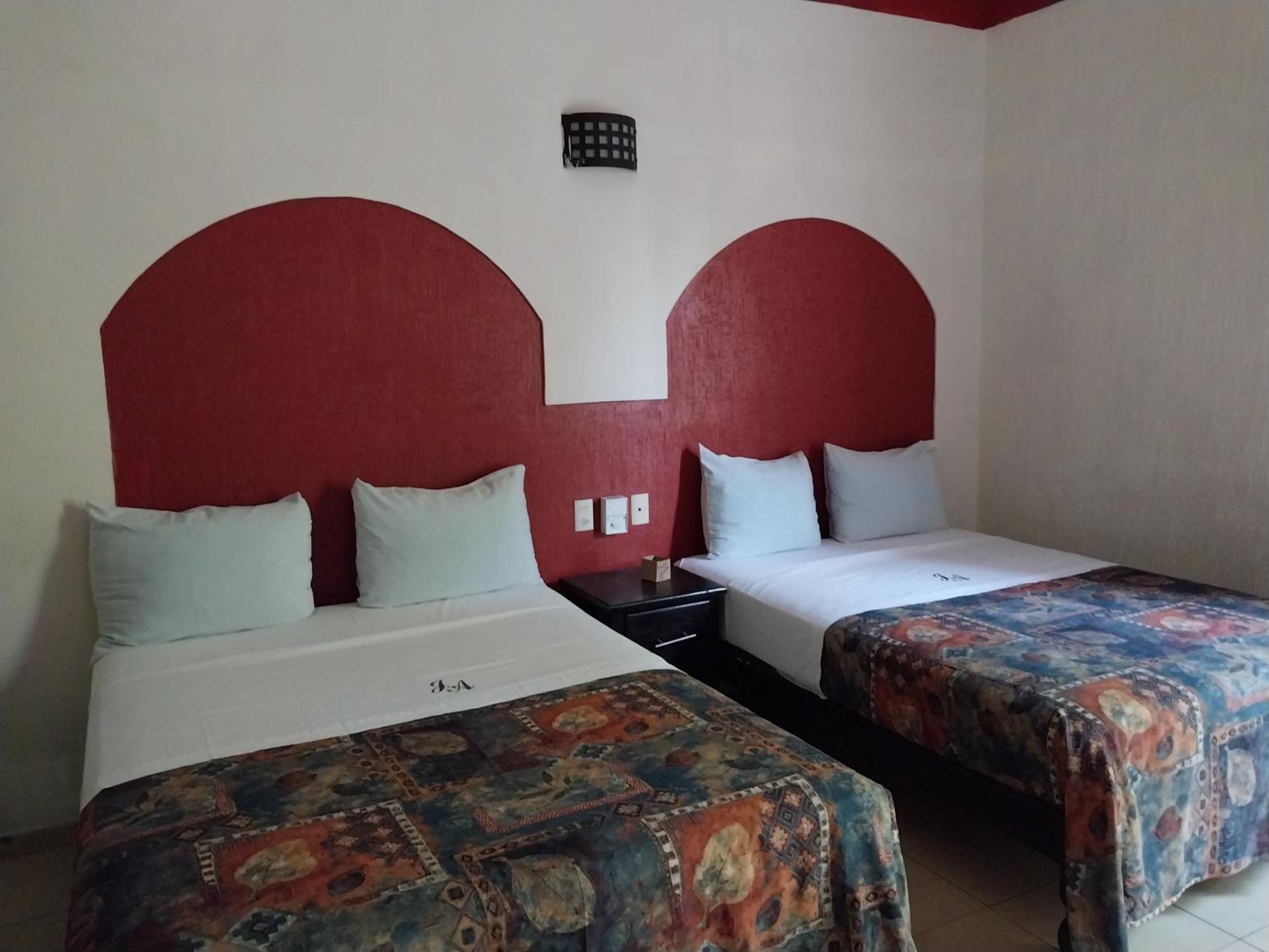 Hotel Jorge Alejandro Гвадалахара Екстер'єр фото